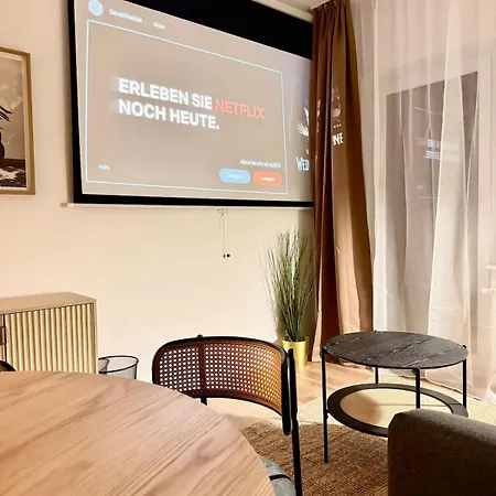 Stylish Mit Beamer & Balkon Zentral ハーゲン