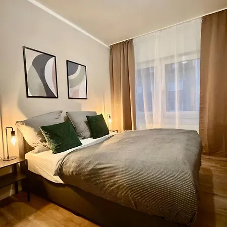 Stylish Mit Beamer & Balkon Zentral Хаген
