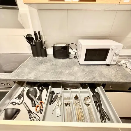 Stylish Mit Beamer & Balkon Zentral ハーゲン